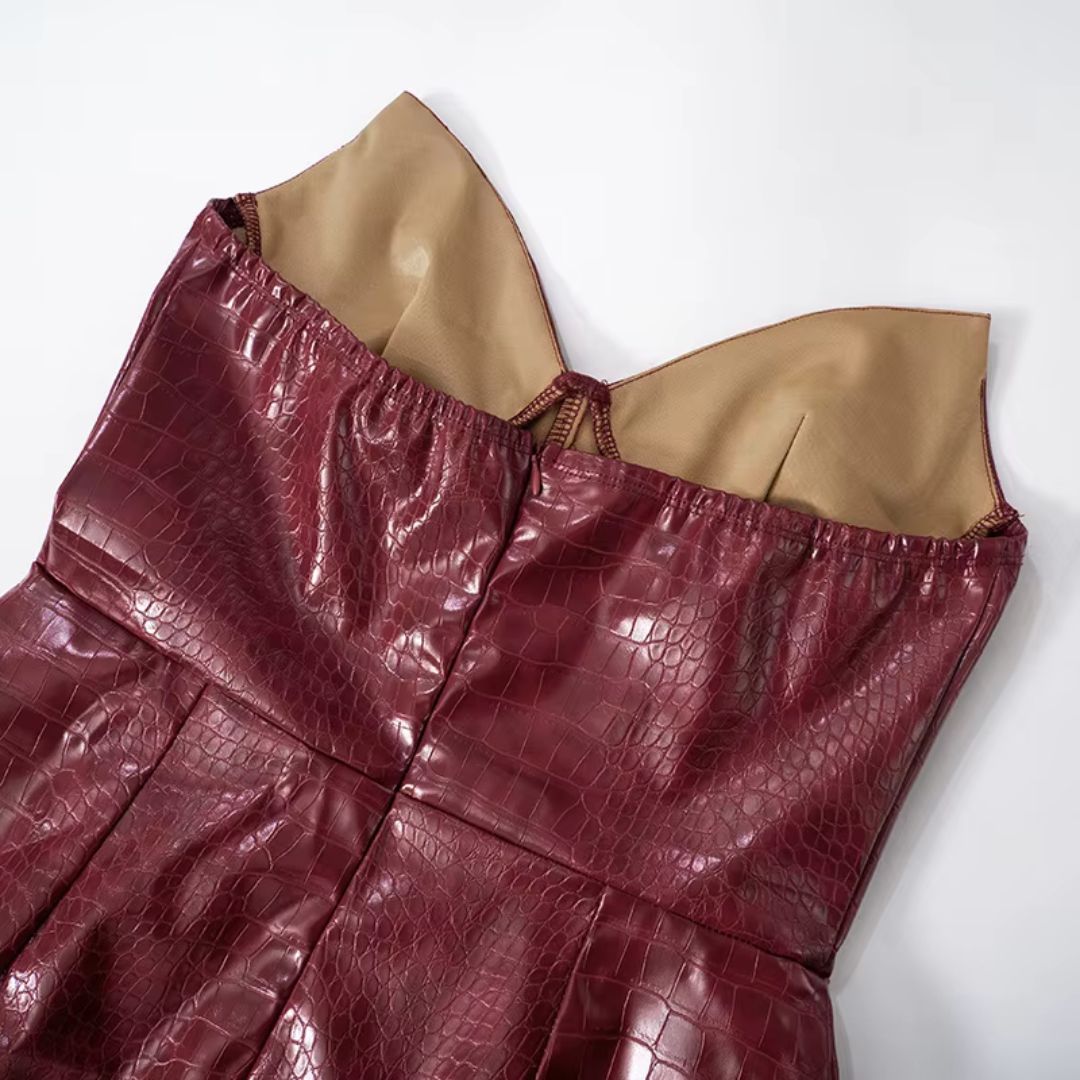 "Rouge Prestige" Minikleid