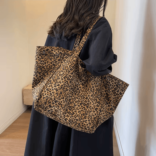 Shopper "Wild Leo"
