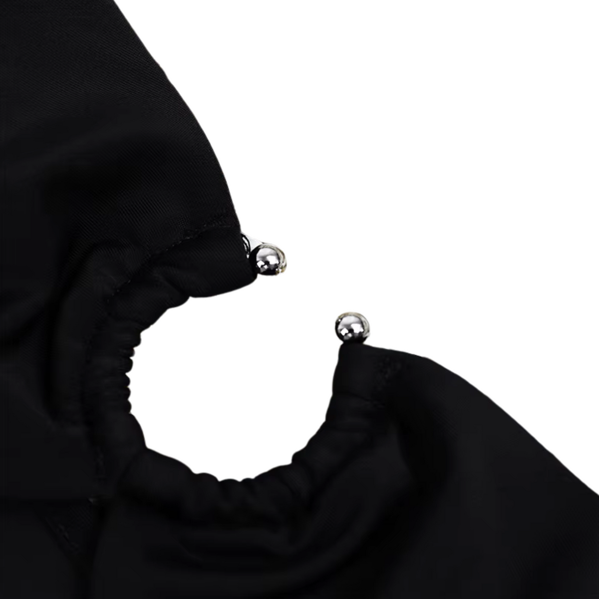 girlzhood Aurevice Monokini in Schwarz mit Cut-Out und silberfarbenem Ringdetail aus hochwertigem Stretchgewebe