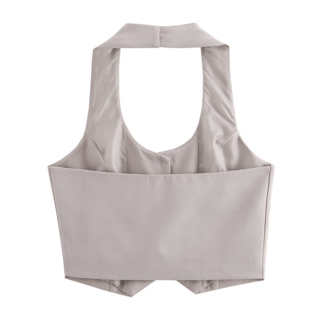 girlzhood Chic Power ärmelloses Halfter-Top in Beige mit Knopfleiste für einen modernen Business-Casual Look