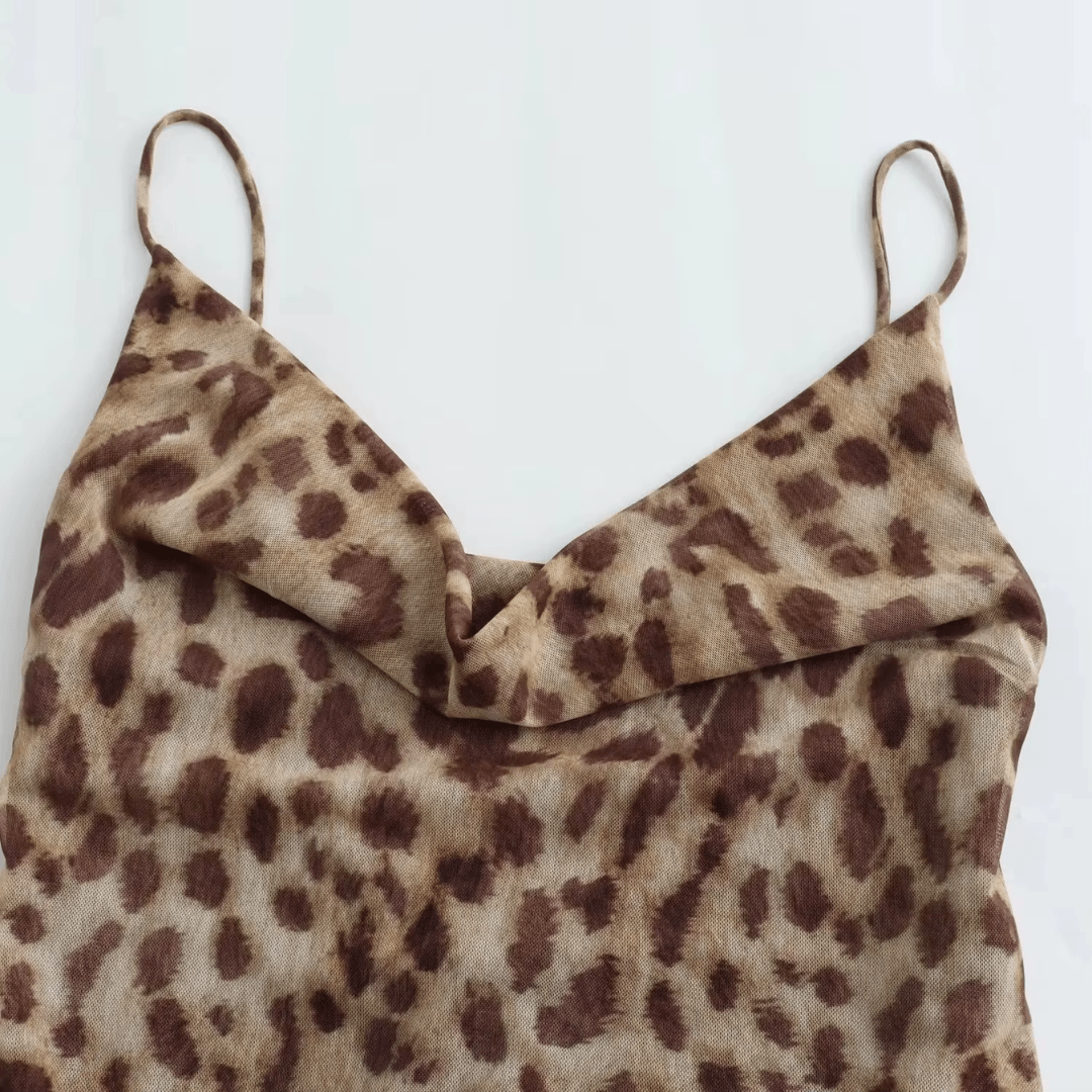 girlzhood Fiorenza Kleid mit Leopardenmuster, fließendem Satin-Look und dünnen Spaghetti-Trägern