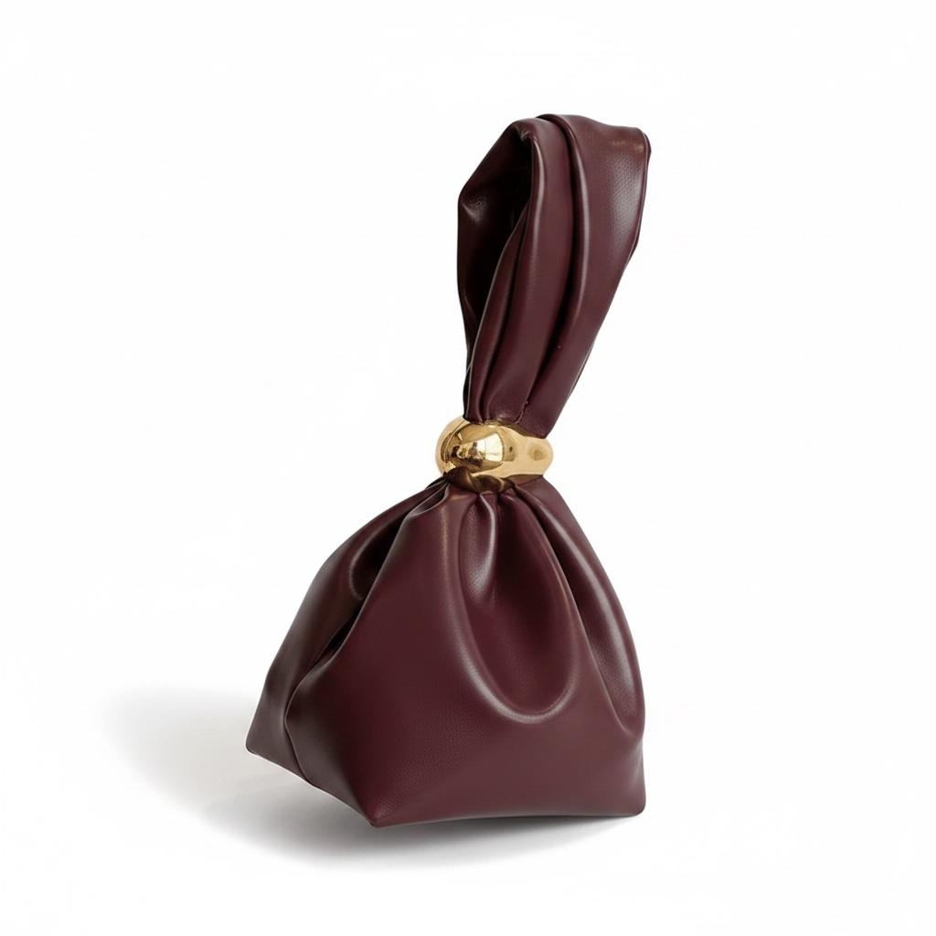 girlzhood Luxe Knot Clutch in Burgundy aus weichem PU-Leder mit elegantem goldenem Verschluss