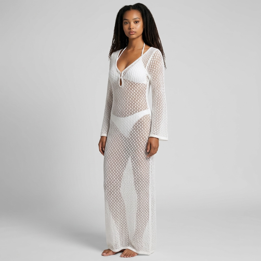 girlzhood Maxikleid Roselith in Weiß aus Häkelstrick mit Glockenärmeln als transparentes Beach-Cover-Up