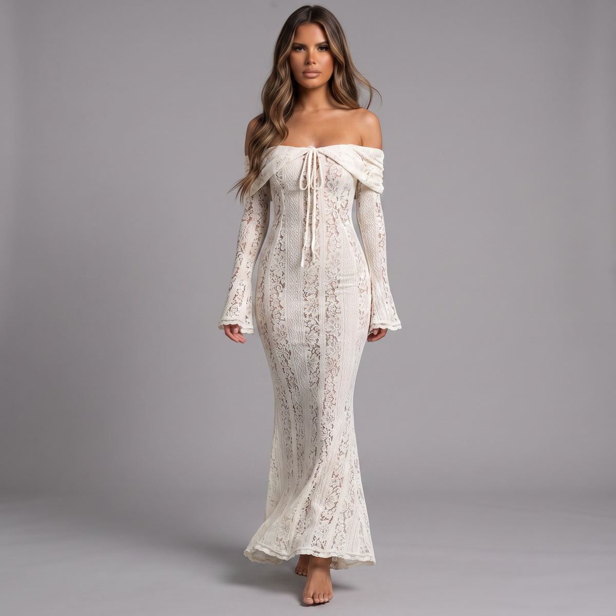 girlzhood Nerissia Maxi-Kleid in Weiß mit Off-Shoulder-Ausschnitt, langen ausgestellten Ärmeln und eleganter Spitze