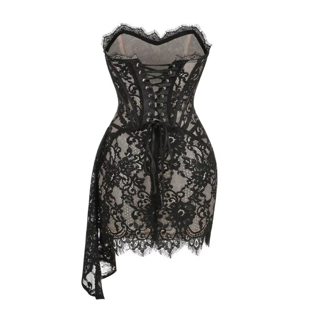 girlzhood Noir Addiction Corsagenkleid in Schwarz mit floraler Spitze, Schnürung und asymmetrischem Saum