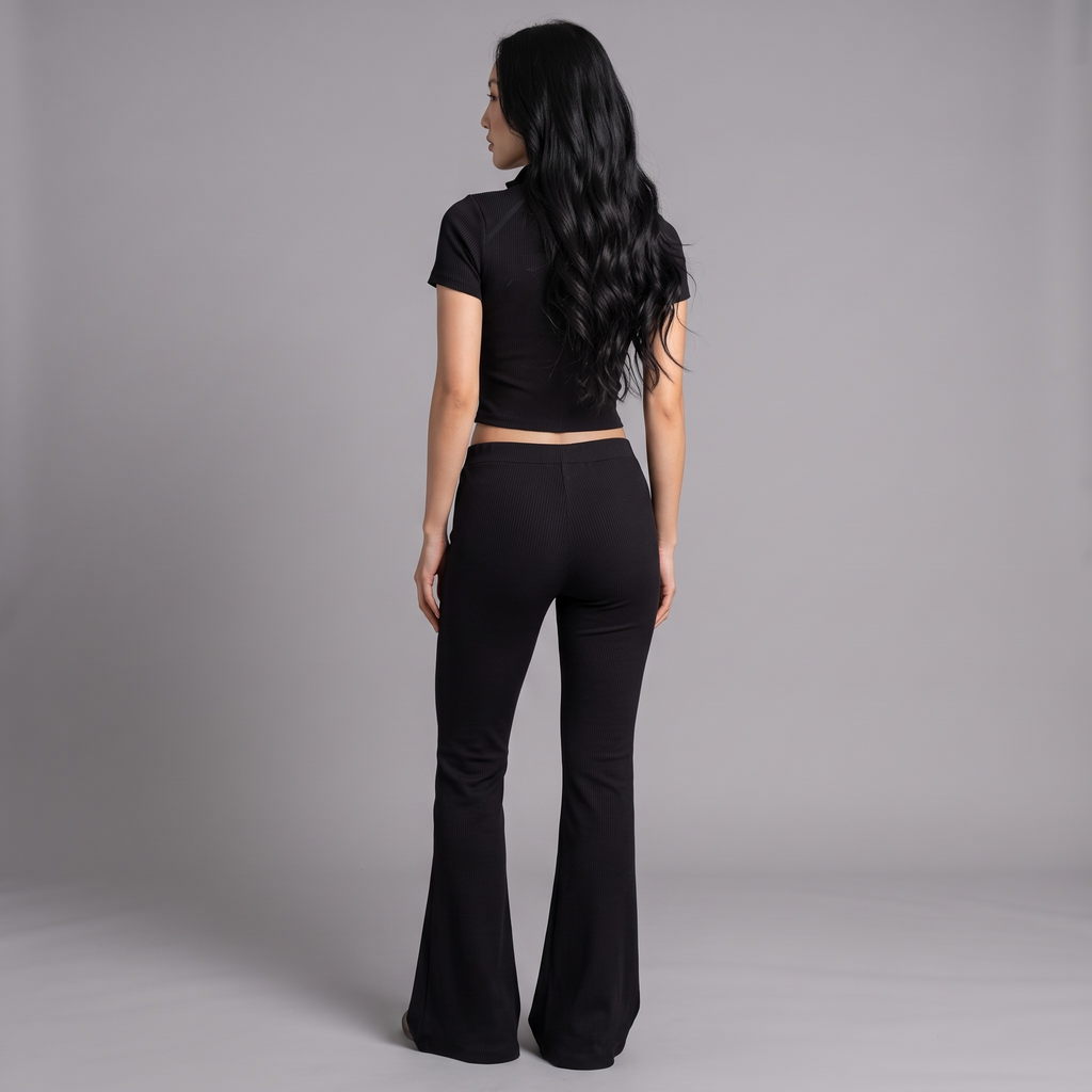 girlzhood Bold Touch 2-teiliges Set in Schwarz mit figurbetontem Oberteil und ausgestellter Hose von hinten