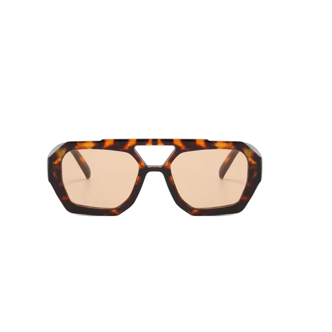 girlzhood Shady Babe Sonnenbrille mit eckigem Rahmen in Tortoise-Optik und getönten Gläsern