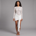 girlzhood Clouds Minikleid in Weiß mit floraler Spitze, langen Ärmeln, drapierter Taille und fließender Schärpe