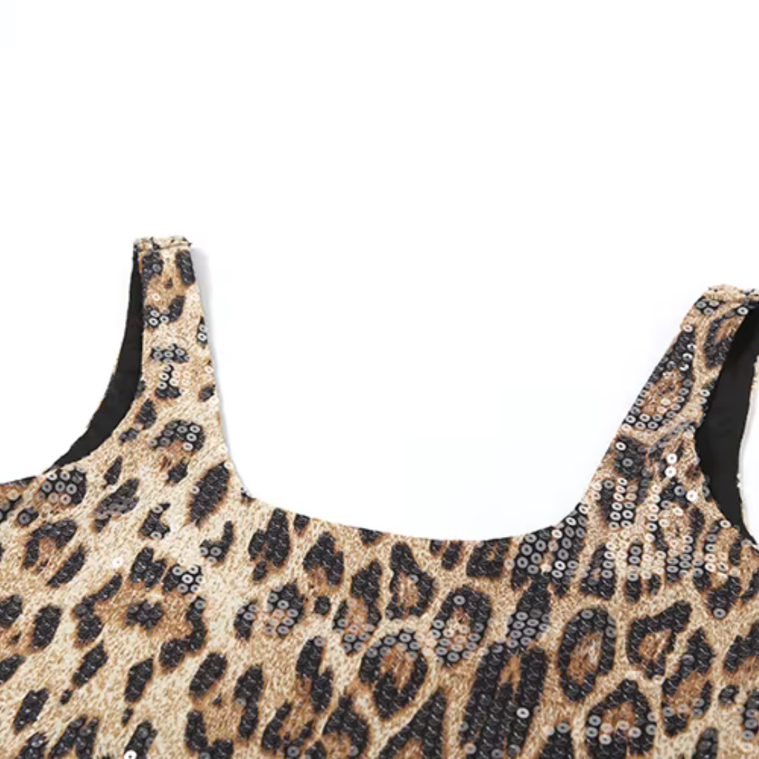 girlzhood Wild Heat Set mit Leo-Print und glitzernden Pailletten am Ausschnitt