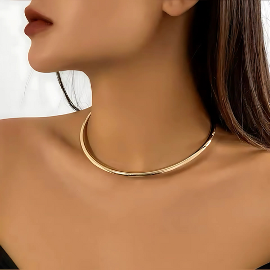Chain Necklace "Mira Curve"