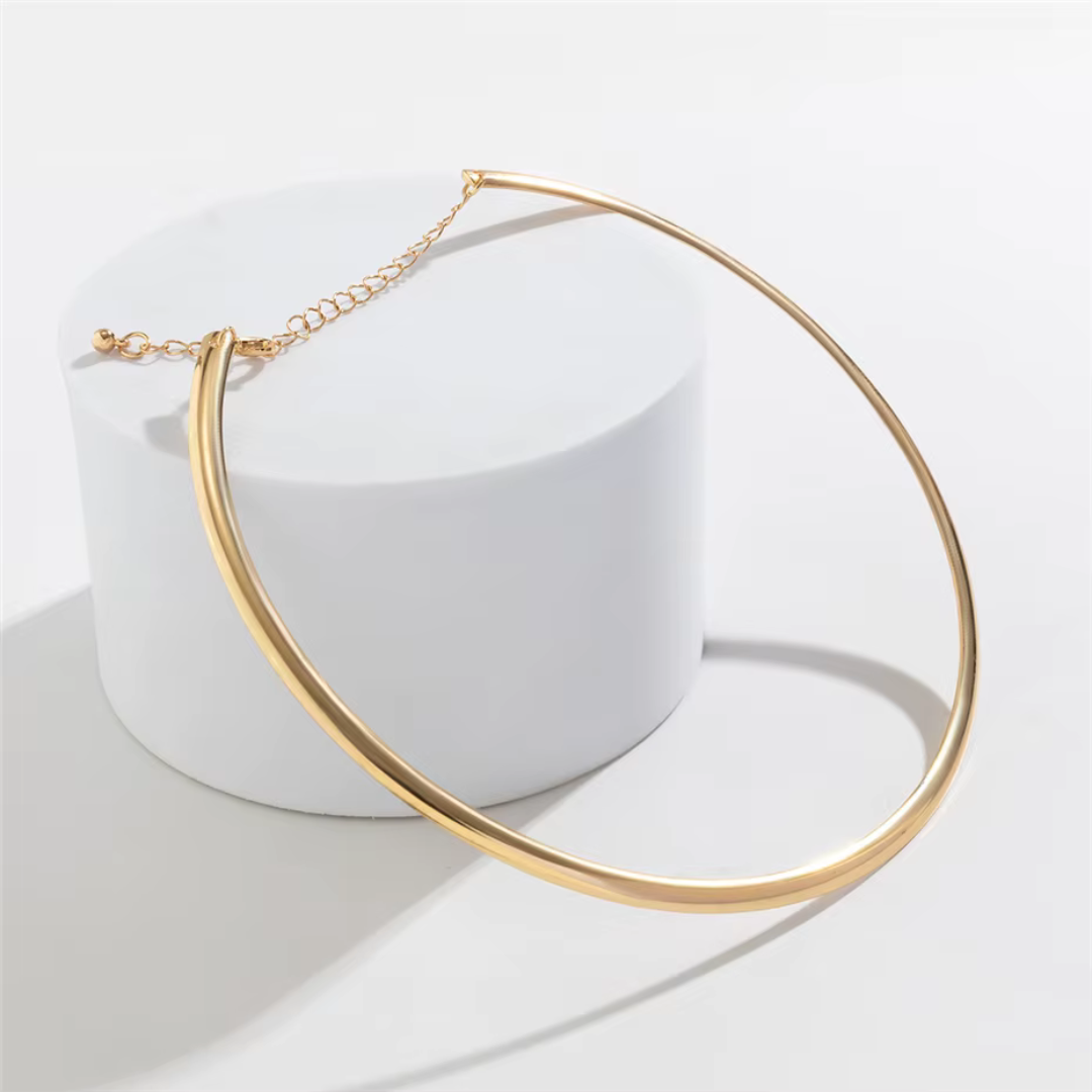 Chain Necklace "Mira Curve"